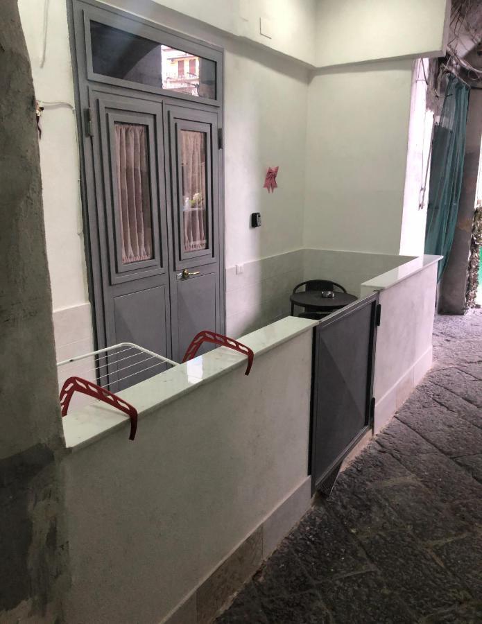 Il Basso Della Nonna Neapel Exterior foto